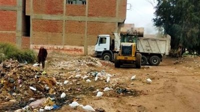 محافظ الشرقية يؤكد أهمية حل المشكلات الواردة بوسائل الإعلام 