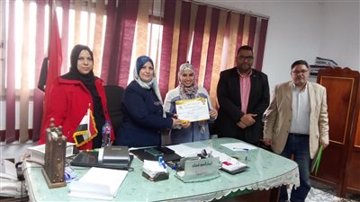 القوى العاملة تسلم شهادات ختام تدريب خريجي الوحدة المتنقلة بالقليوبية