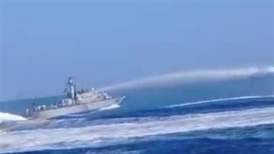 البحرية الإسرائيلية تحاصر مراكب صيد فلسطينية (فيديو) 