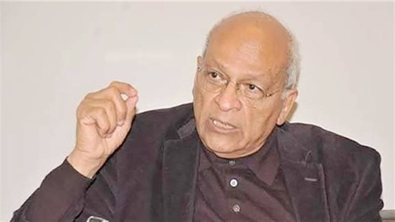 الاديب الراحل جمال