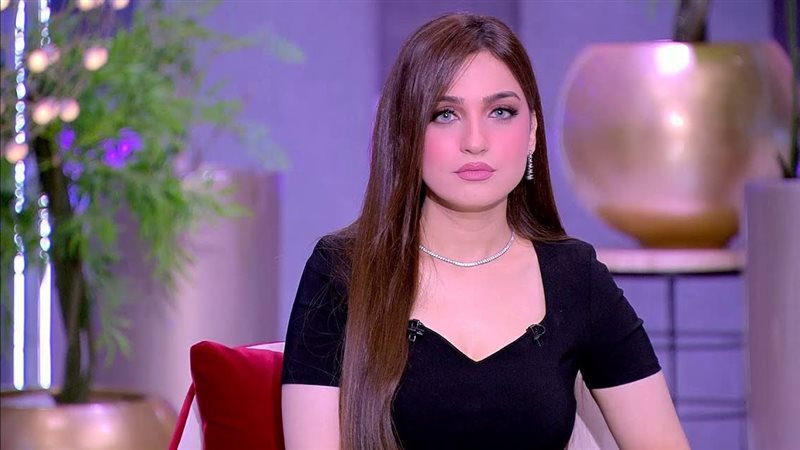 ياسمين عز، فيتو