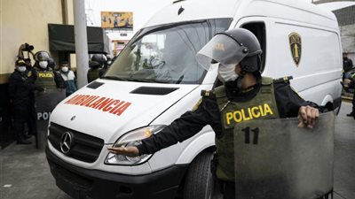 فنزويلي يحرق حبيبته بالبنزين ويفر هاربًا في البيرو 