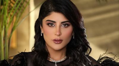 زارا البلوشي وشوق الهادي تصدمان الجمهور بشكلهما الجديد بعد عمليات التجميل