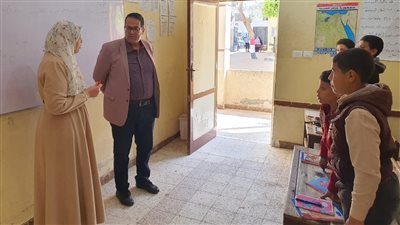 جولة تفقدية لوكيل تعليم الغربية بالمدارس 