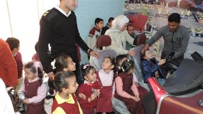 الداخلية تواصل تنظيم زيارات لطلبة المدارس بالمواقع الأمنية (صور)