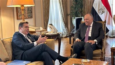 وزير الخارجية يستقبل نائب رئيسة المفوضية الأوروبية (صور) 