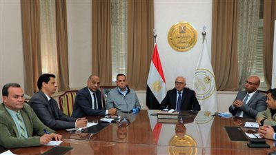 التعليم: إتاحة روابط المناهج من الصف الرابع الابتدائي إلى الثالث الإعدادي العام المقبل