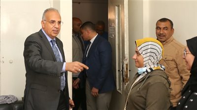 من نيويورك إلى الجيزة، جولة مفاجئة من وزير الري لهيئة الصرف 