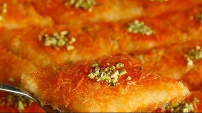 طريقة عمل الكنافة بالقرفة من الشيف نجلاء الشرشابي (فيديو)