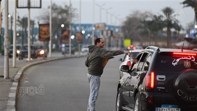 لحظة افطار الصائمين على كورنيش النيل (صور)
