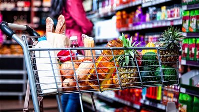 المواد الغذائية تطمئن المصريين عن أسعار السلع بعد رفع الفائدة 