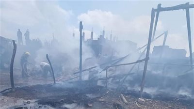 حريق هائل اندلع داخل مخزن ملابس جاهزة بالمنيا 