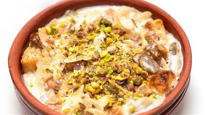 طريقة عمل أم علي بزبدة بسكويت القرفة (فيديو)