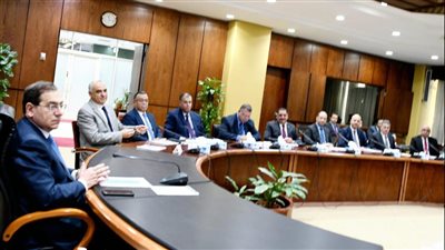 الملا: الشركات البترولية في مقدمة القطاعات الجاذبة بالبورصة المصرية 