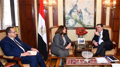 وزيرة الهجرة تستقبل نائب رئيسة المفوضية الأوروبية