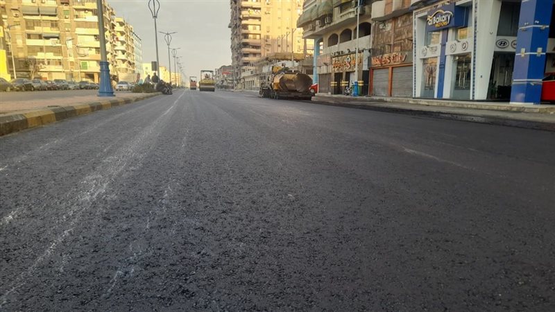 رصف ورفع كفاءة شارع