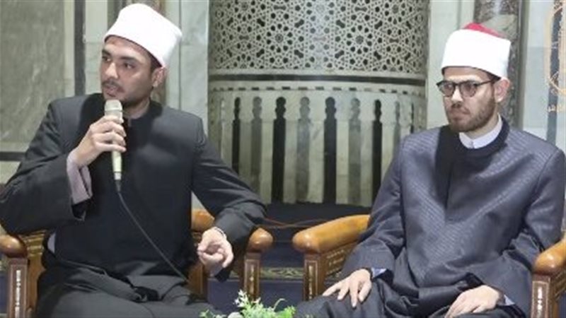 ملتقى الظهر في الجامع