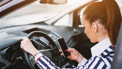 سيدة تجتاز اختبار القيادة بعد 959 محاولة فاشلة