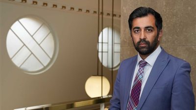 أول مسلم يحكم، برلمان أسكتلندا ينتخب حمزة يوسف رئيسا للوزراء رسميًا