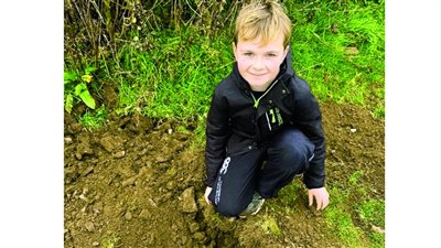 طفلان بريطانيان لا يشبعان، ما القصة؟