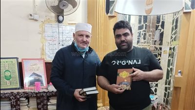 كرتونة مصاحف هدية شاب قبطي لمسجد قباء ببني سويف (صور)