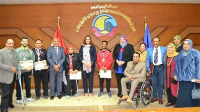نائب محافظ البحيرة تكرم أبناء الشباب والرياضة الفائزين بالمراكز الأولى من ذوي الهمم (صور)