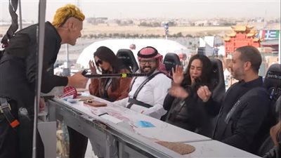 كهربني أنا وهي لا، محمد فراج يدافع عن بسنت شوقي في رامز نيفر إند 