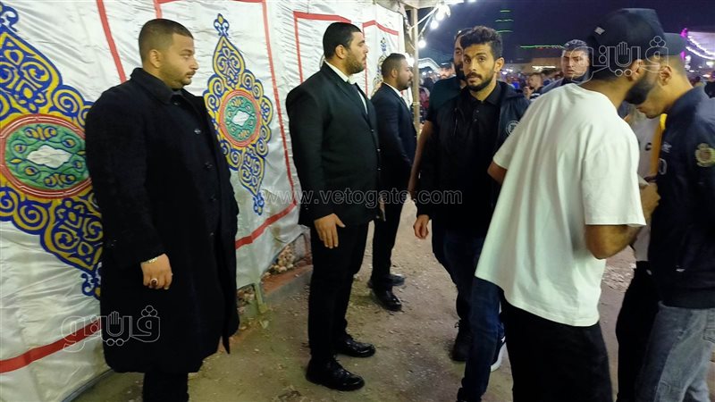 أيمن أشرف يقدم واجب
