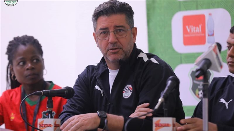 فيتوريا مدرب منتخب
