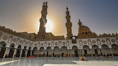 قصة إنشاء الجامع الأزهر وسر قرار صلاح الدين الأيوبي بإغلاقه 100 عام 