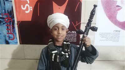 أصغر عازف ربابة: أعمل لاكتساب الخبرة وترويج اسم الأقصر عالميًا وليس المال 
