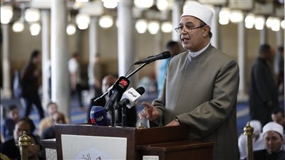 المشرف على أروقة الجامع الأزهر: المحافظة على أمن الأوطان واجب ديني 