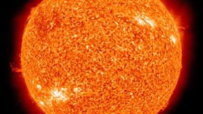 وحش كتلته 32 مليار ضعف الشمس، ثقب أسود يحير العلماء ويستحضر آينشتاين