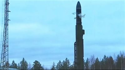 روسيا تبدأ مناورات عسكرية بصواريخ يارس النووية العابرة للقارات