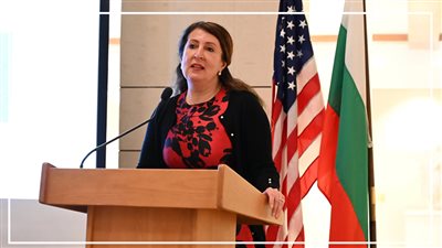 لاجئة عراقية ووالدها معارض لـ صدام حسين.. قصة هيرو مصطفى سفيرة أمريكا الجديدة في مصر ( فيديوجراف)