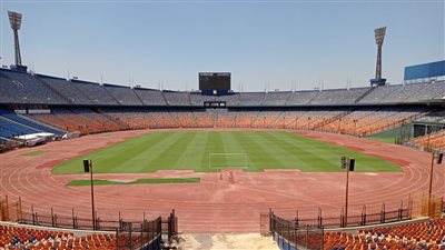 موعد فتح أبواب استاد القاهرة للجماهير بمباراة الأهلي والهلال السوداني 