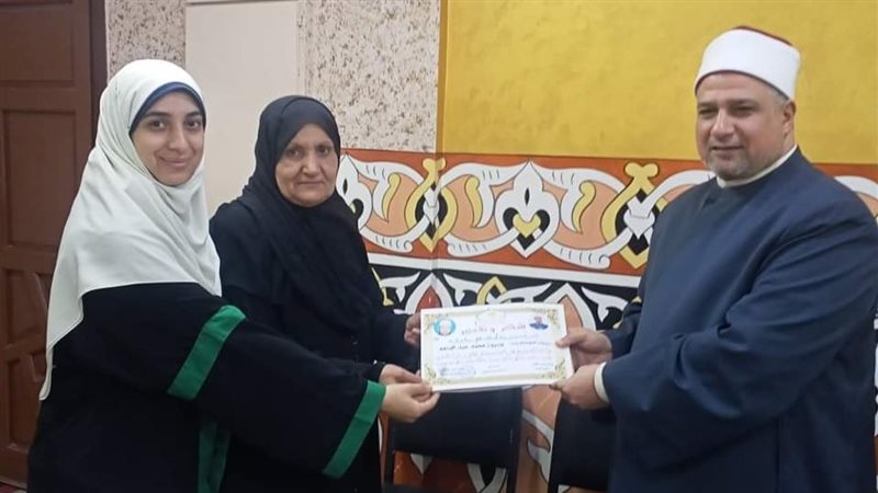 تكريم السيدات الحافظات