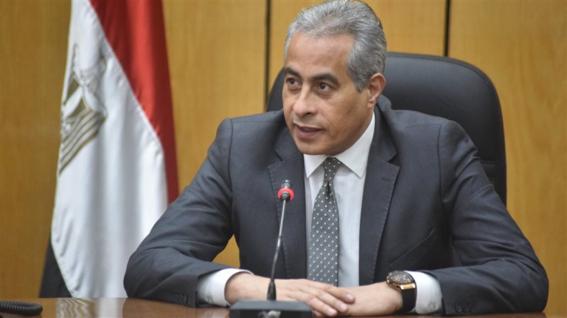 حسن شحاتة وزير القوى