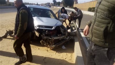 إصابة 3 أشخاص في تصادم سيارة بتروسيكل بالإسماعيلية 