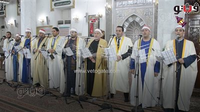 كبار المبتهلين يؤدون ابتهال صلوا على سيد الكونين (فيديو)