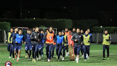 بيراميدز وفيوتشر يستعدان لموقعة الحسم بالكونفدرالية.. طاقم تحكيم سنغالي بقيادة عيسى سي 