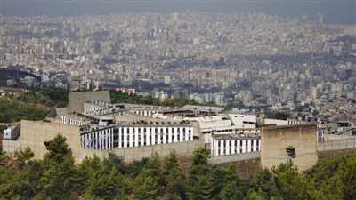 ابتداء من 4 أبريل.. سجناء لبنان بدون طعام
