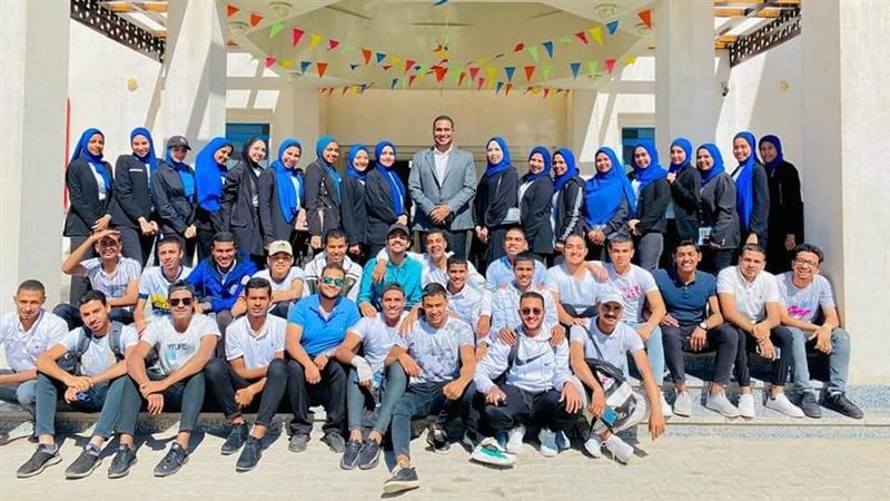 الشباب والرياضة تواصل