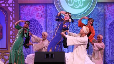 عروض فرقة رضا والسيرك يخطفان الأنظار على مسرح ساحة الهناجر (صور)