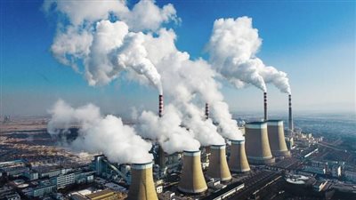 المصرى للتأمين يرصد دور الشركات في التقليل من الانبعاثات الكربونية 