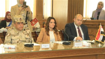 محافظ الجيزة: الدولة تعول على سواعد شبابها في تحقيق التنمية (صور)