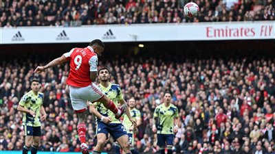 الدوري الإنجليزي، أرسنال يتقدم على ليدز يونايتد 0/1 في الشوط الأول