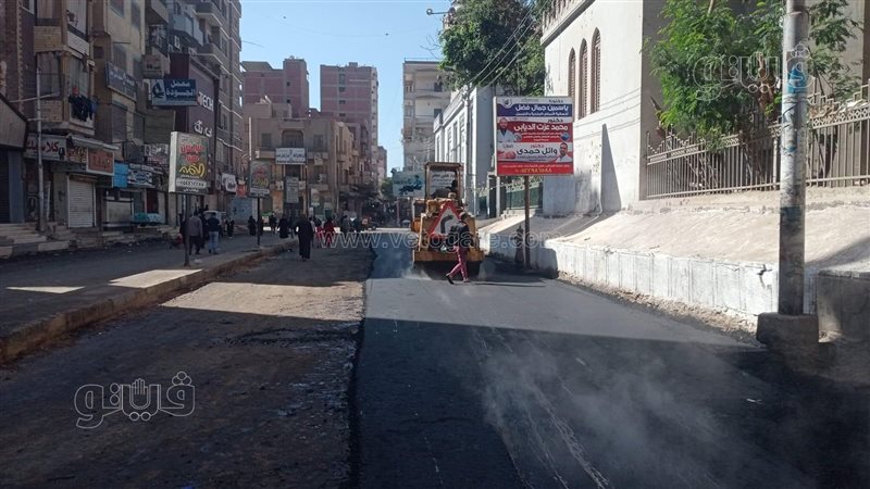 جانب من أعمال الرصف،