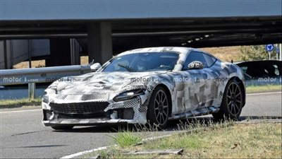 فبراري تختبر محركات سيارات روما المحدثة (فيديو)