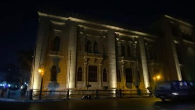 بدء تطبيق قرار ترشيد استهلاك الكهرباء في القاهرة (صور)